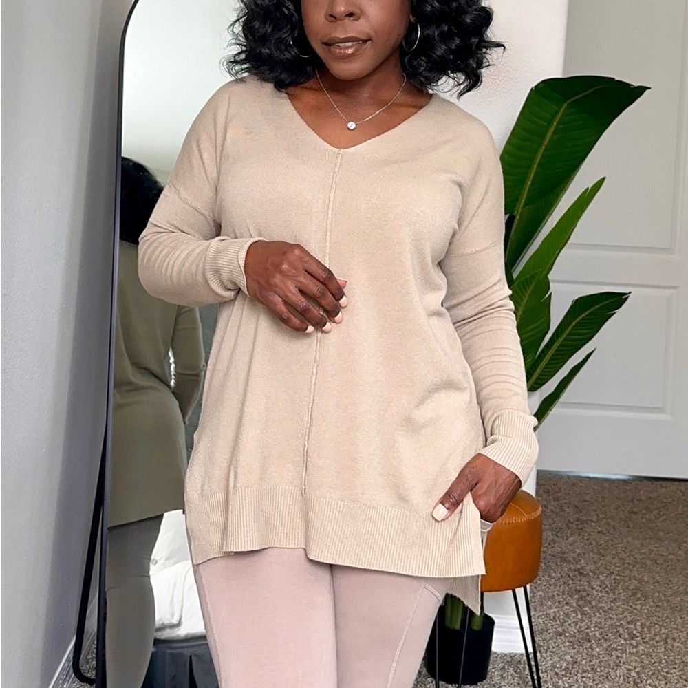 V-Neck High-Low Cashmere Feel Sweater - Cream